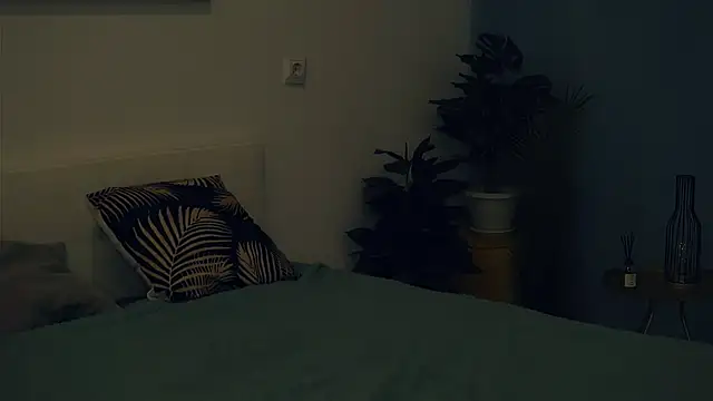 VeronaCritchlow online show from 8, 2, 2025