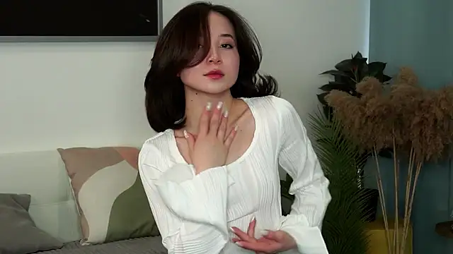 VeronaCritchlow online show from 18, 3, 2025