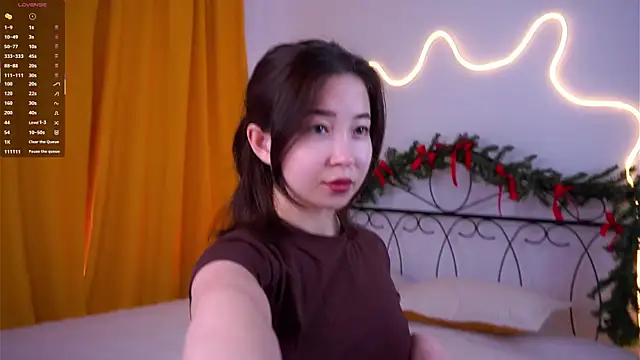 VeronaCritchlow online show from 3, 3, 2026