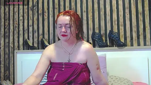 Alis Lovi online show from 5, 4, 2026