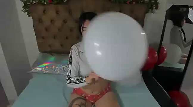 MelodyHott2 online show from 13, 2, 2025