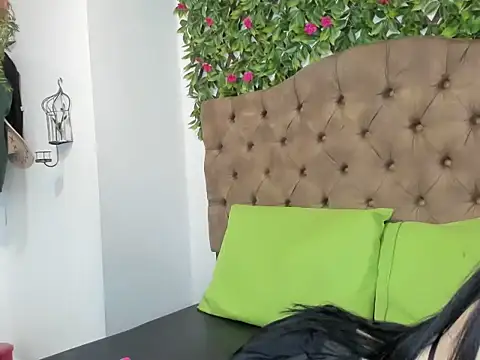 MelodyHott2 online show from 2, 10, 2025