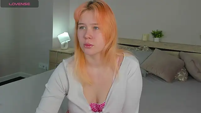 Snapshot of Amy_Kimberlly chatting on 6, 2, 2026 Amy Kimberlly online show from 6, 2, 2026