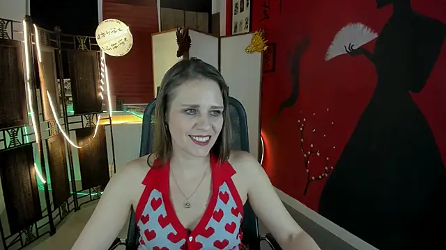 EmiliaBedy online show from 4, 3, 2025