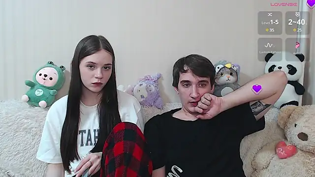 Snapshot of white-boo chatting on 1, 2, 2025 white-boo online show from 1, 2, 2025
