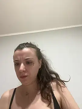 bunnythetailor online show from 24, 2, 2026