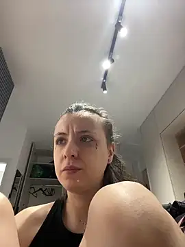 Snapshot of bunnythetailor chatting on 31, 5, 2026 bunnythetailor online show from 31, 5, 2026