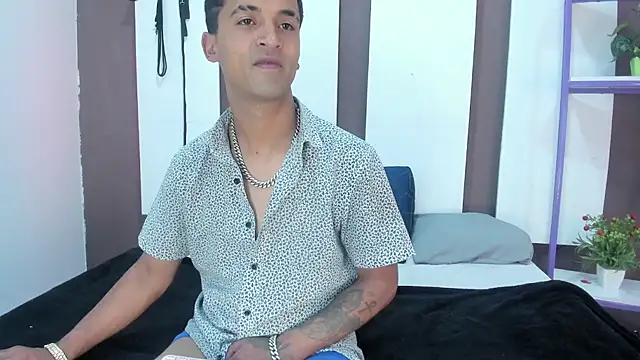 Nikki and Mayk online show from 5, 2, 2026