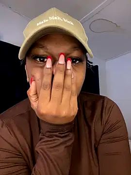 Boneca25 online show from 19, 10, 2025