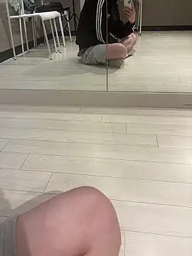 Snapshot of Phil_6677 chatting on 21, 9, 2025 Phil 6677 online show from 21, 9, 2025