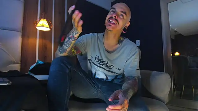 Snapshot of kaletattoo chatting on 10, 7, 2026 kaletattoo online show from 10, 7, 2026