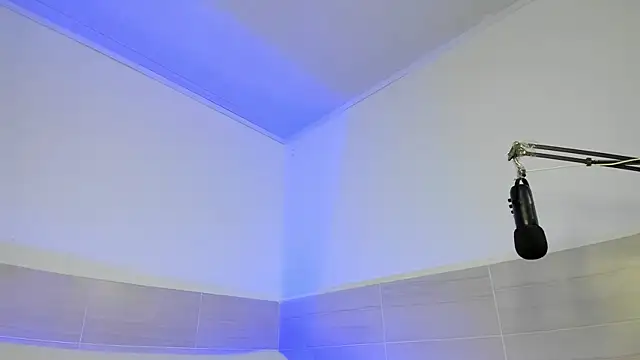 Ximena  1 online show from 20, 2, 2025