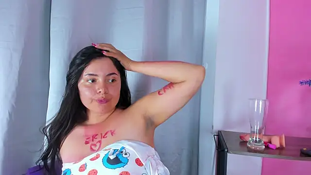 evaa greey online show from 28, 1, 2025