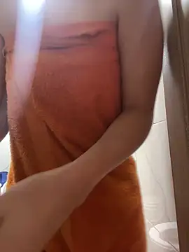 Snapshot of Bonet_iris chatting on 31, 1, 2026 Bonet iris online show from 31, 1, 2026