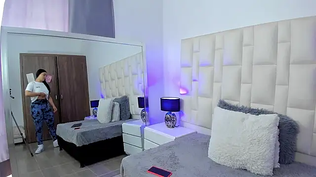 Ariana rouse online show from 17, 9, 2025