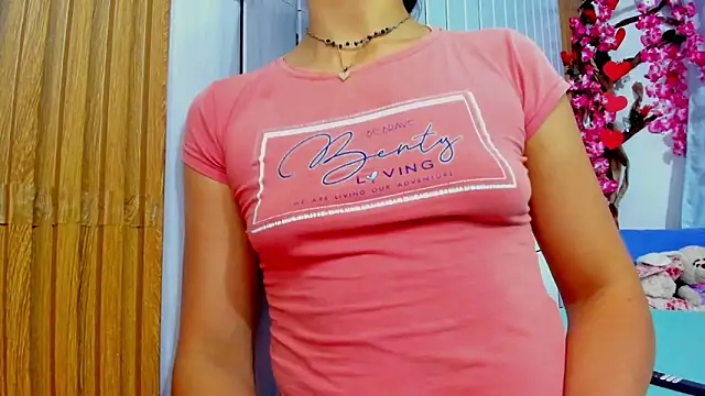 Snapshot of vicky__skinny_1 chatting on 1, 3, 2025 vicky  skinny 1 online show from 1, 3, 2025