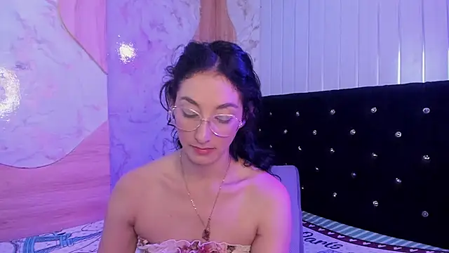 Snapshot of vicky__skinny_1 chatting on 2, 7, 2026 vicky skinny 1 online show from 2, 7, 2026
