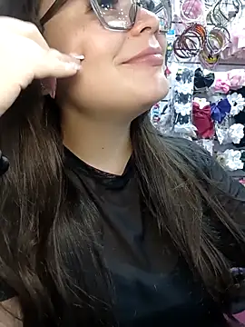 Vale Saenzz online show from 1, 4, 2026