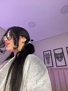 Zoe Banks  online show from 12, 9, 2025
