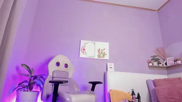 Rossi Mariana online show from 13, 10, 2025