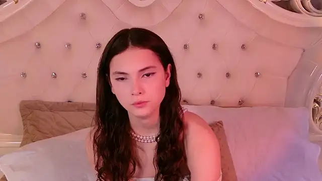 GIGI DAV online show from 4, 11, 2025