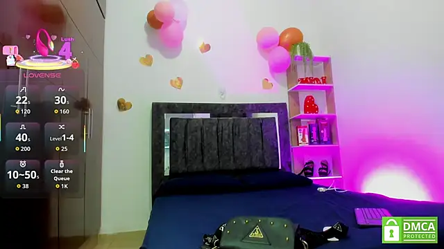 Snapshot of Nicol_TransGirl chatting on 22, 5, 2026 Nicol TransGirl online show from 22, 5, 2026