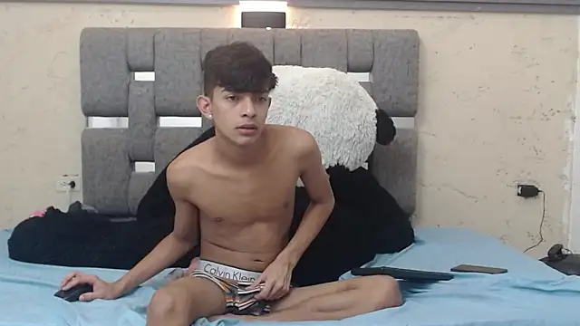 Snapshot of KING_STYLE2 chatting on 2, 2, 2025 KING STYLE2 online show from 2, 2, 2025