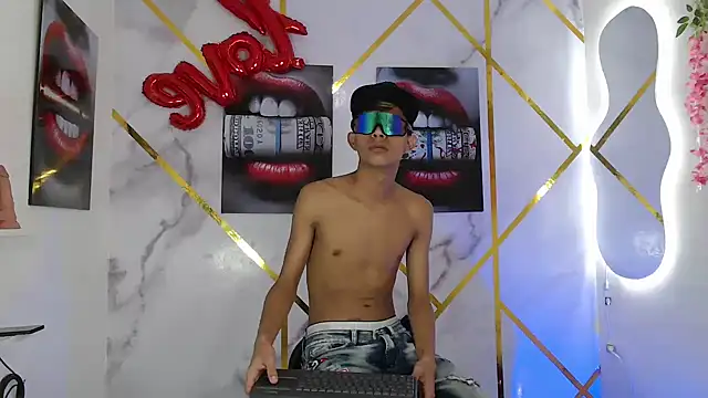 Snapshot of KING_STYLE2 chatting on 22, 3, 2025 KING STYLE2 online show from 22, 3, 2025