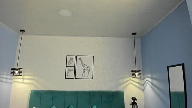 ninna curly online show from 2, 12, 2025