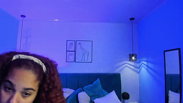 Snapshot of ninna_curly chatting on 3, 3, 2026 ninna curly online show from 3, 3, 2026