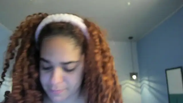 Snapshot of ninna_curly chatting on 1, 5, 2026 ninna curly online show from 1, 5, 2026