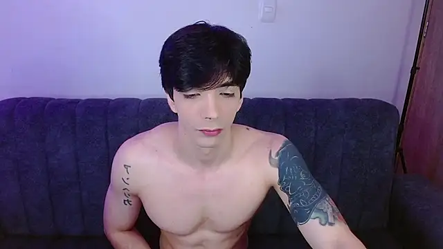 Snapshot of H3ll_B0I chatting on 11, 5, 2026 H3ll B0I online show from 11, 5, 2026