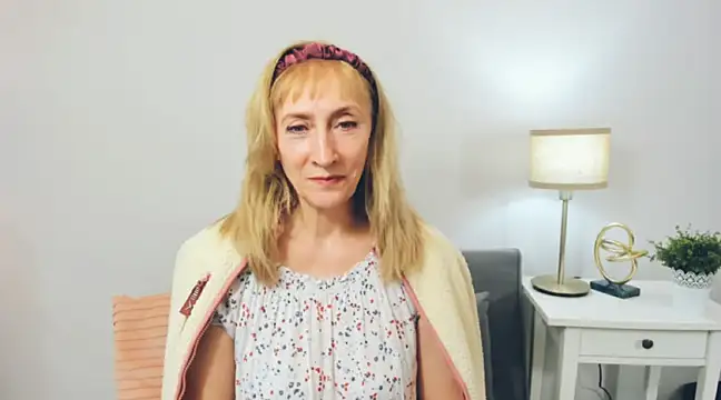 Snapshot of MargaretMilf69 chatting on 14, 2, 2025 MargaretMilf69 online show from 14, 2, 2025