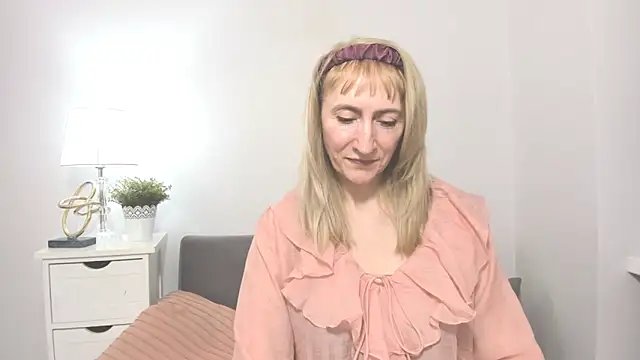 Snapshot of MargaretMilf69 chatting on 14, 3, 2025 MargaretMilf69 online show from 14, 3, 2025