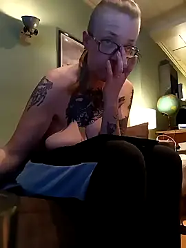 Astrid-Gilbert online show from 14, 2, 2025