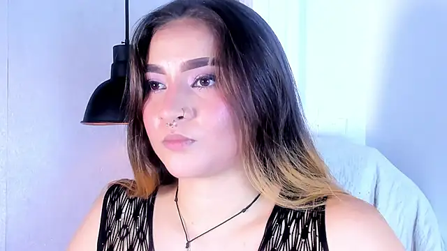 Shanntal  online show from 8, 11, 2025