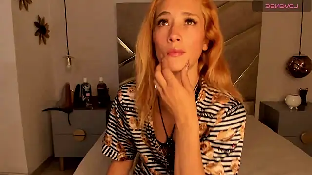 Snapshot of zoe_taylorr1 chatting on 19, 2, 2025 zoe taylorr1 online show from 19, 2, 2025