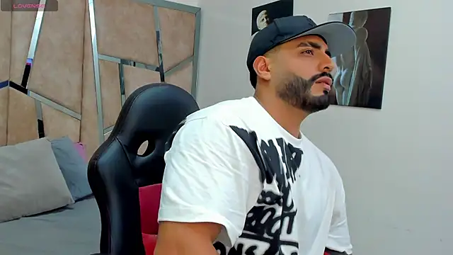 LeandroRusso online show from 29, 1, 2025