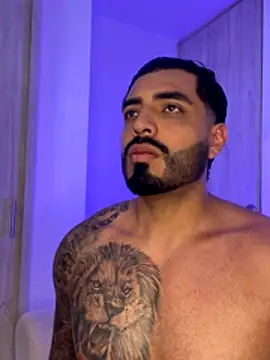 LeandroRusso online show from 10, 11, 2025