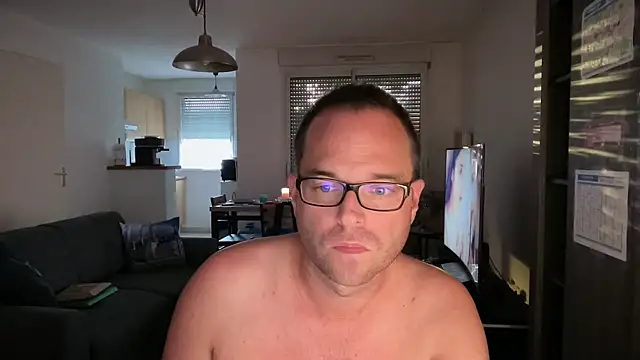 Funnyjul31 online show from 14, 10, 2025