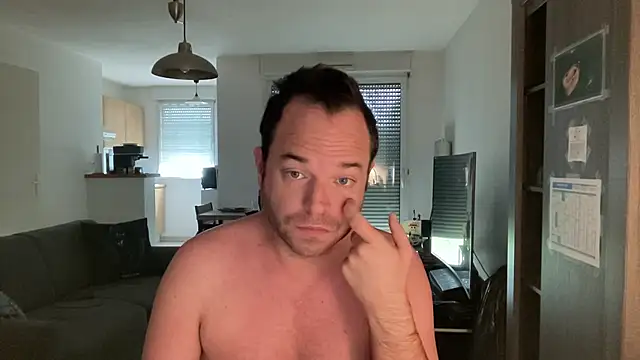 Funnyjul31 online show from 16, 2, 2026