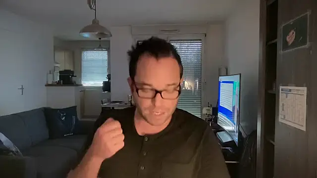 Funnyjul31 online show from 19, 2, 2026