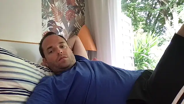 Snapshot of Funnyjul31 chatting on 1, 6, 2026 Funnyjul31 online show from 1, 6, 2026