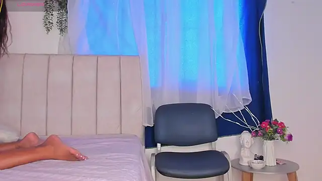 Snapshot of alice_guzman1 chatting on 1, 10, 2025 alice guzman1 online show from 1, 10, 2025