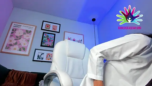 nina  dixon online show from 28, 2, 2025