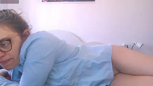 Ju-Hot online show from 5, 3, 2025