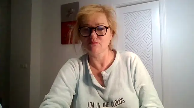 Snapshot of Luzia-Sal chatting on 13, 3, 2025 Luzia-Sal online show from 13, 3, 2025