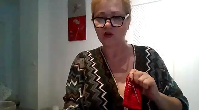 Snapshot of Luzia-Sal chatting on 15, 3, 2025 Luzia-Sal online show from 15, 3, 2025