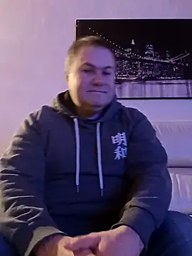 Snapshot of Pourleplasirs chatting on 3, 2, 2025 Pourleplasirs online show from 3, 2, 2025