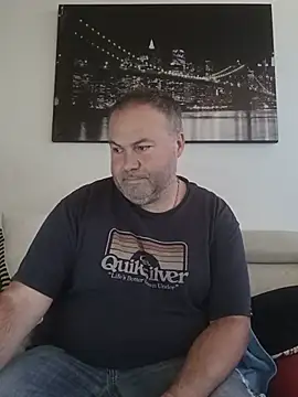 Snapshot of Pourleplasirs chatting on 3, 6, 2026 Pourleplasirs online show from 3, 6, 2026